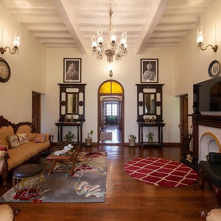 6 Bhk Greenwood Bungalow Heritage In The Heart Of Утакаманд Экстерьер фото